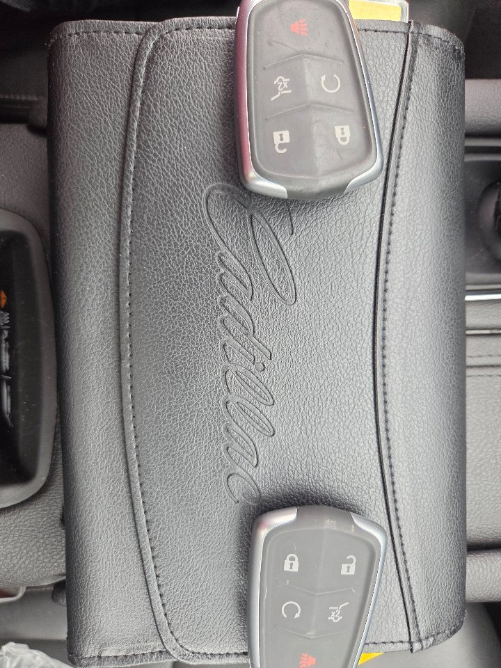 Used 2022 Cadillac XT6 Premium Luxury image 43