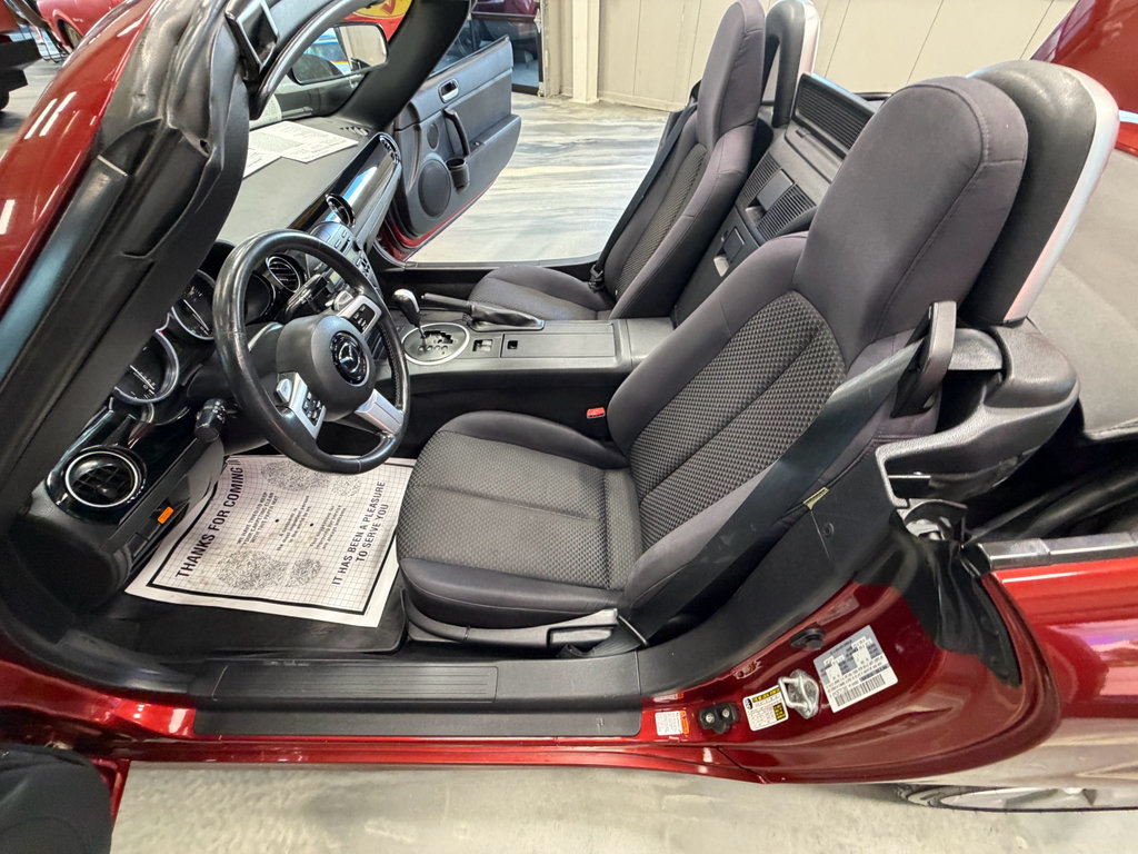 Used 2007 MAZDA MX-5 Miata Touring w/ Appearance Pkg RWD image 40