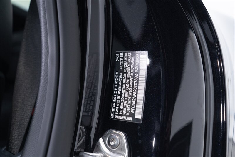 Used 2024 Porsche 911 Carrera RWD image 33