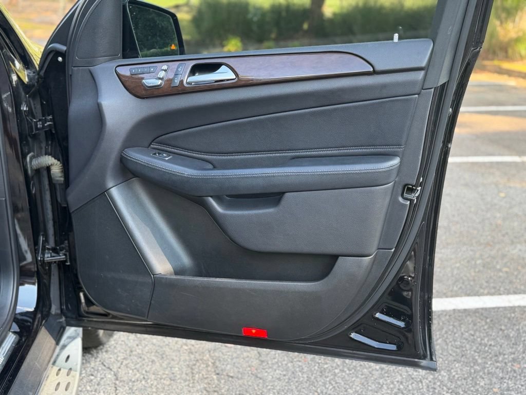 Used 2019 Mercedes-Benz GLS 450 4MATIC image 14