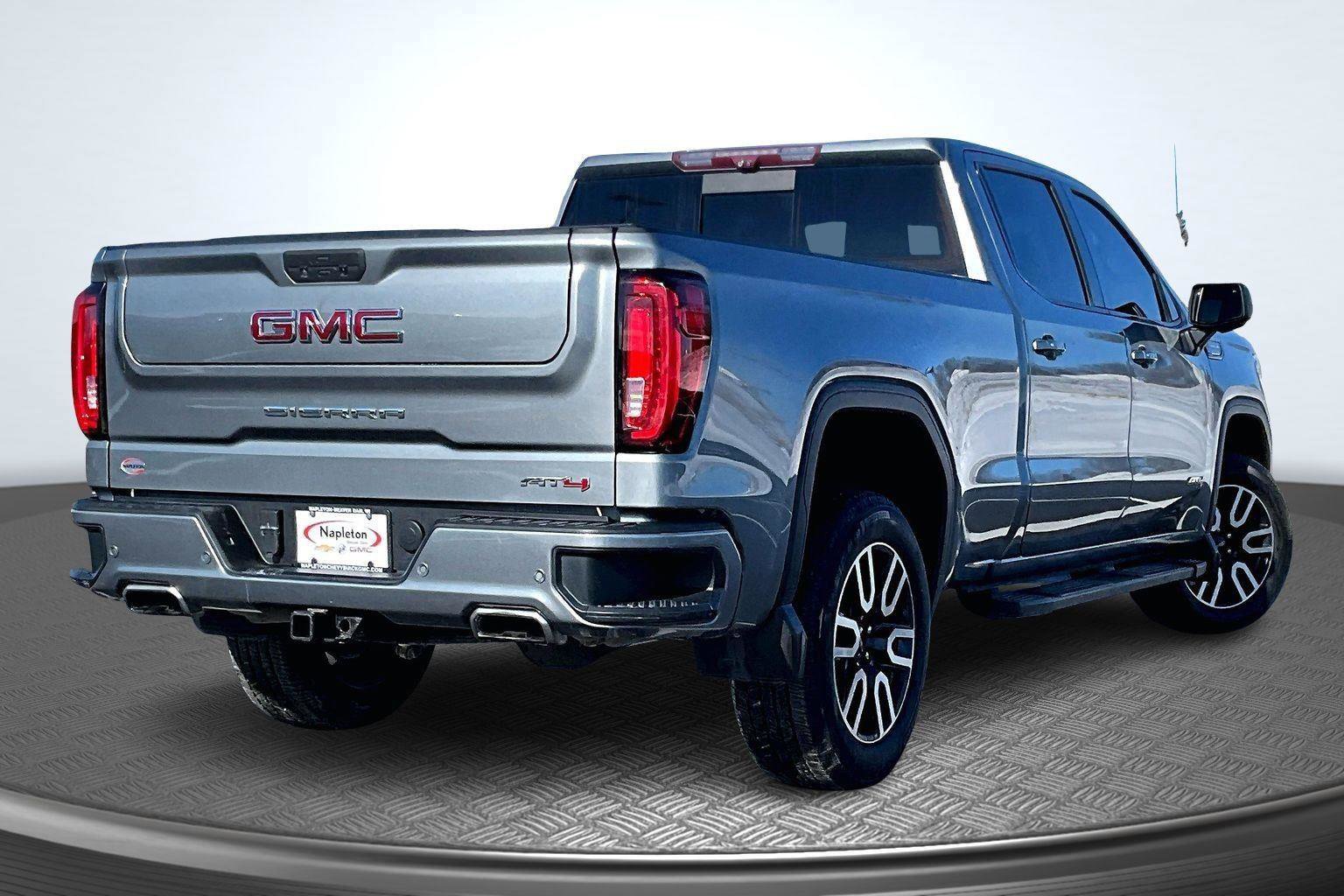 Used 2020 GMC Sierra 1500 AT4 w/ AT4 Premium Package image 2