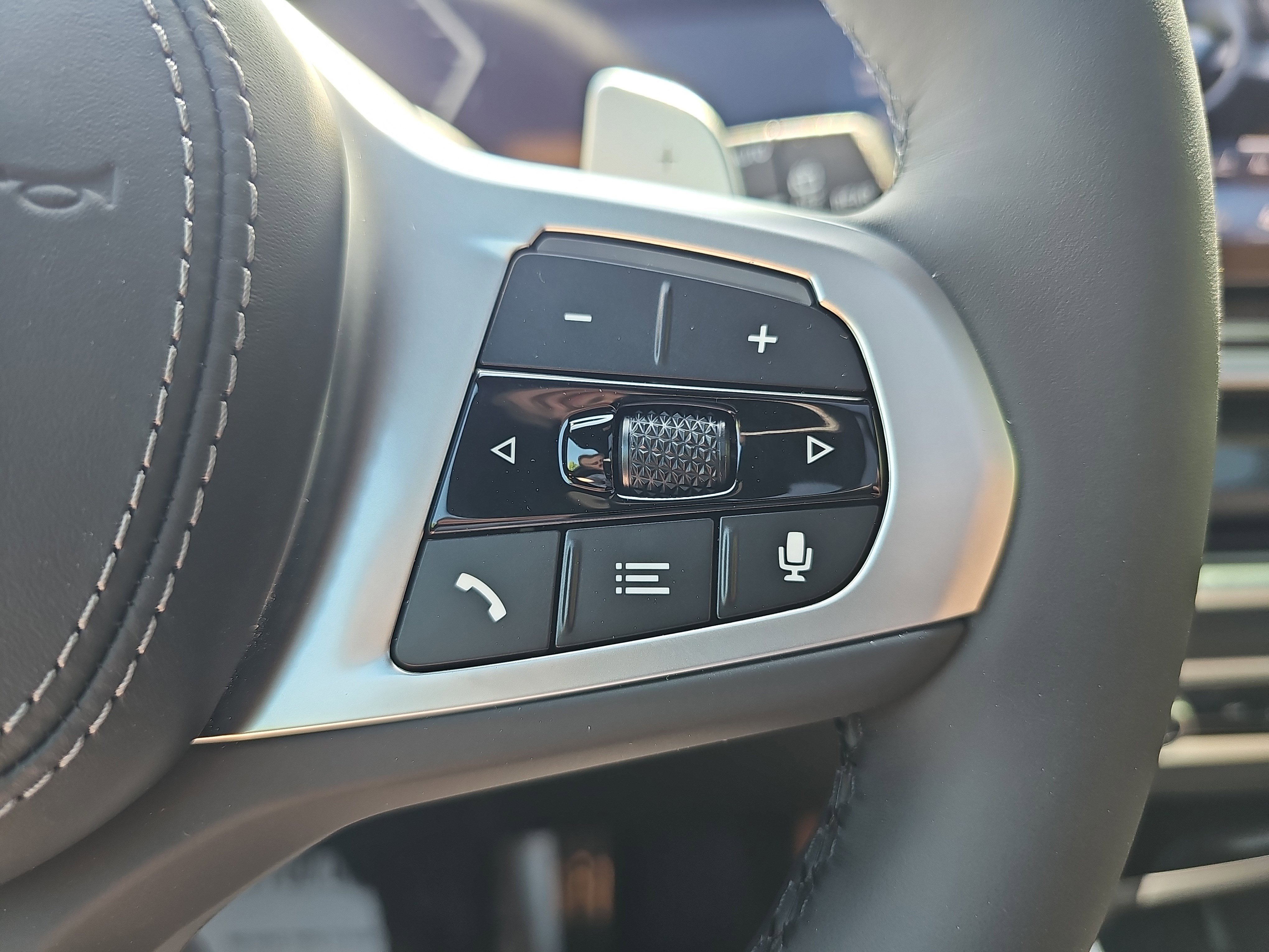 New 2026 BMW X5 xDrive40i w/ M Sport Package AWD/4WD image 20