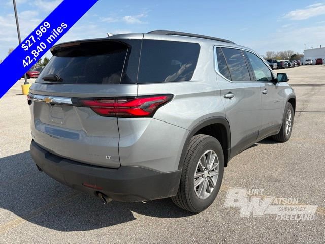 Used 2023 Chevrolet Traverse LT image 7