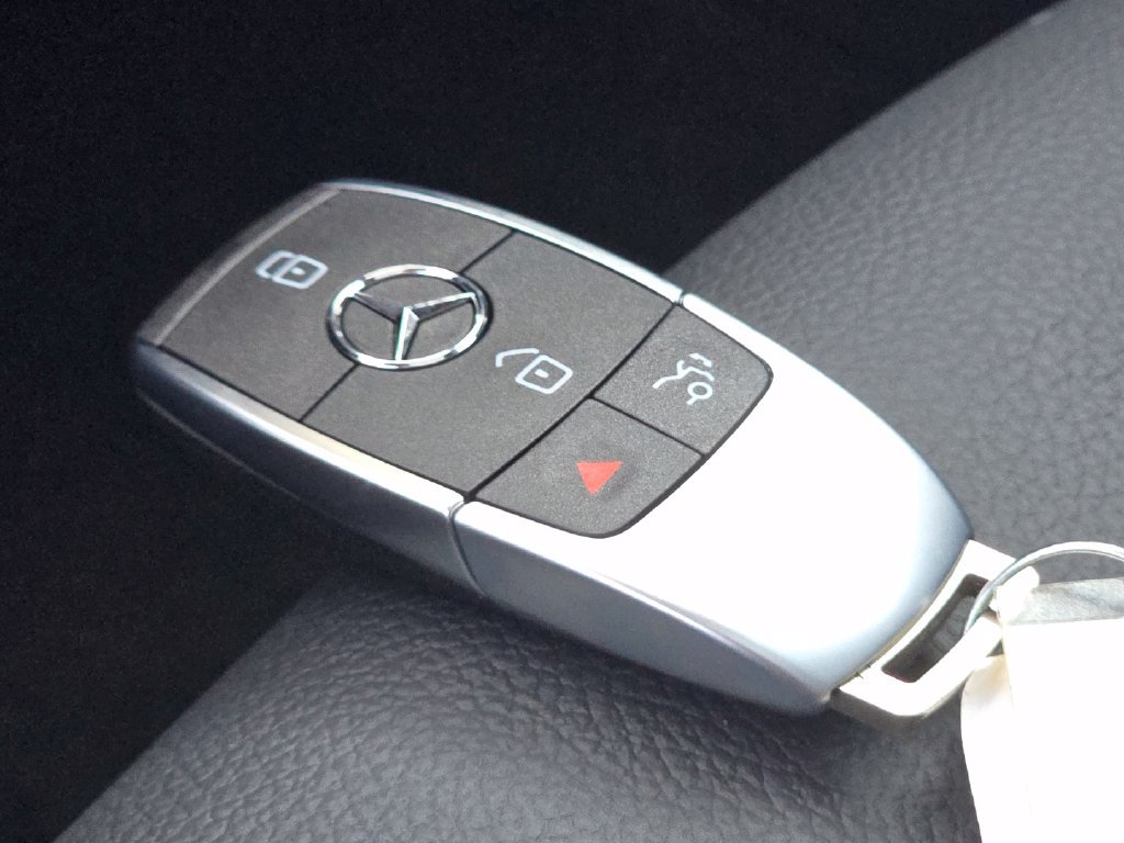 New 2026 Mercedes-Benz GLA 250 4MATIC image 36