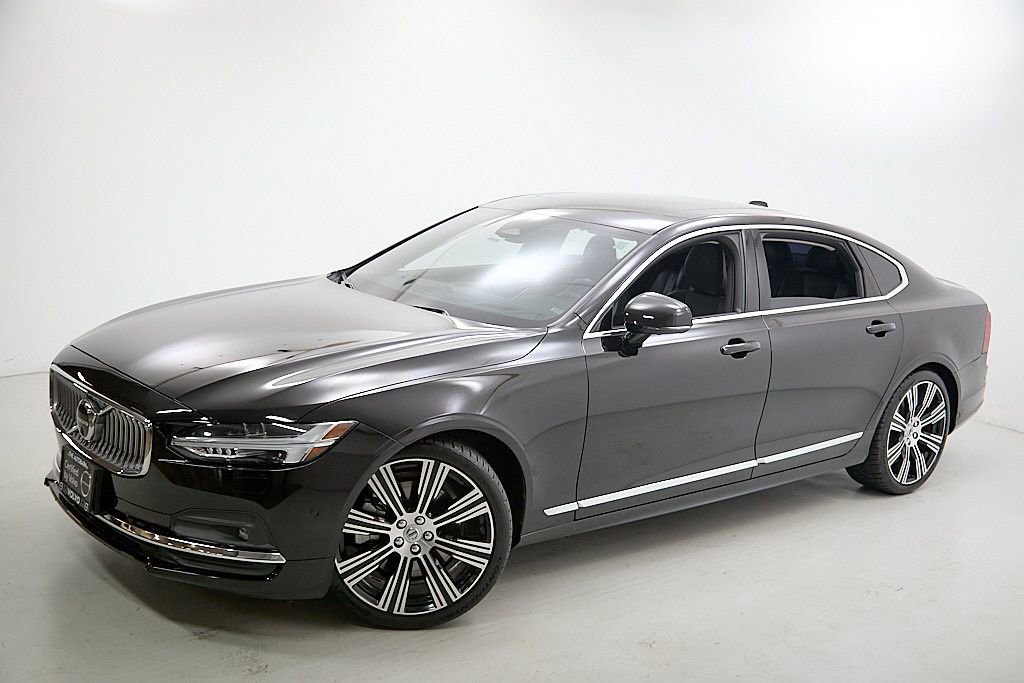 Certified 2023 Volvo S90 B6 Ultimate w/ Lounge Package image 3