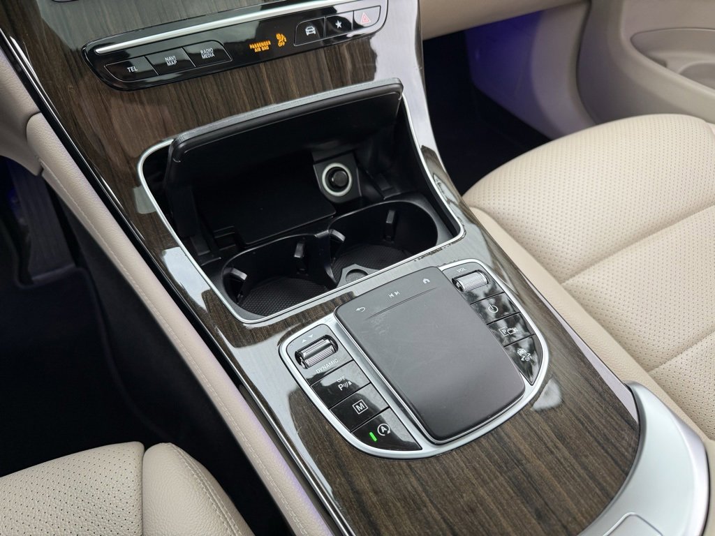 Used 2020 Mercedes-Benz GLC 300 4MATIC w/ Parking Assistance Package image 23