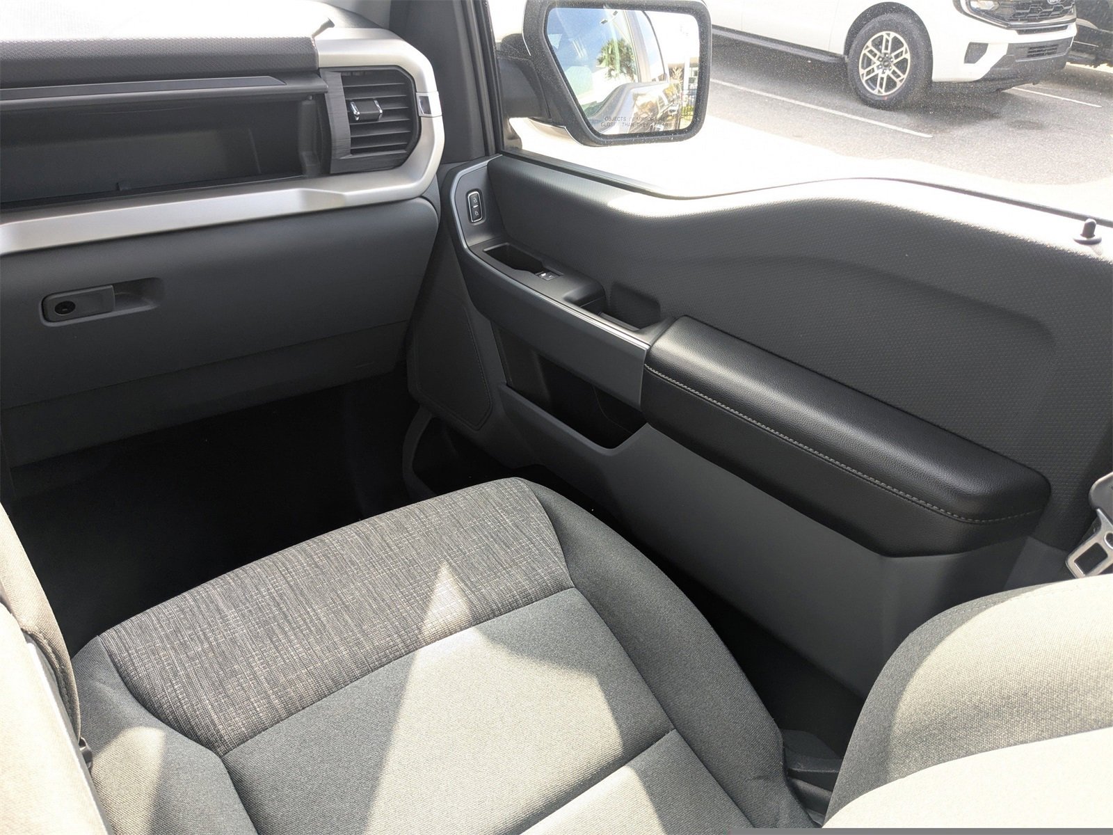 Used 2023 Ford F150 XLT image 18