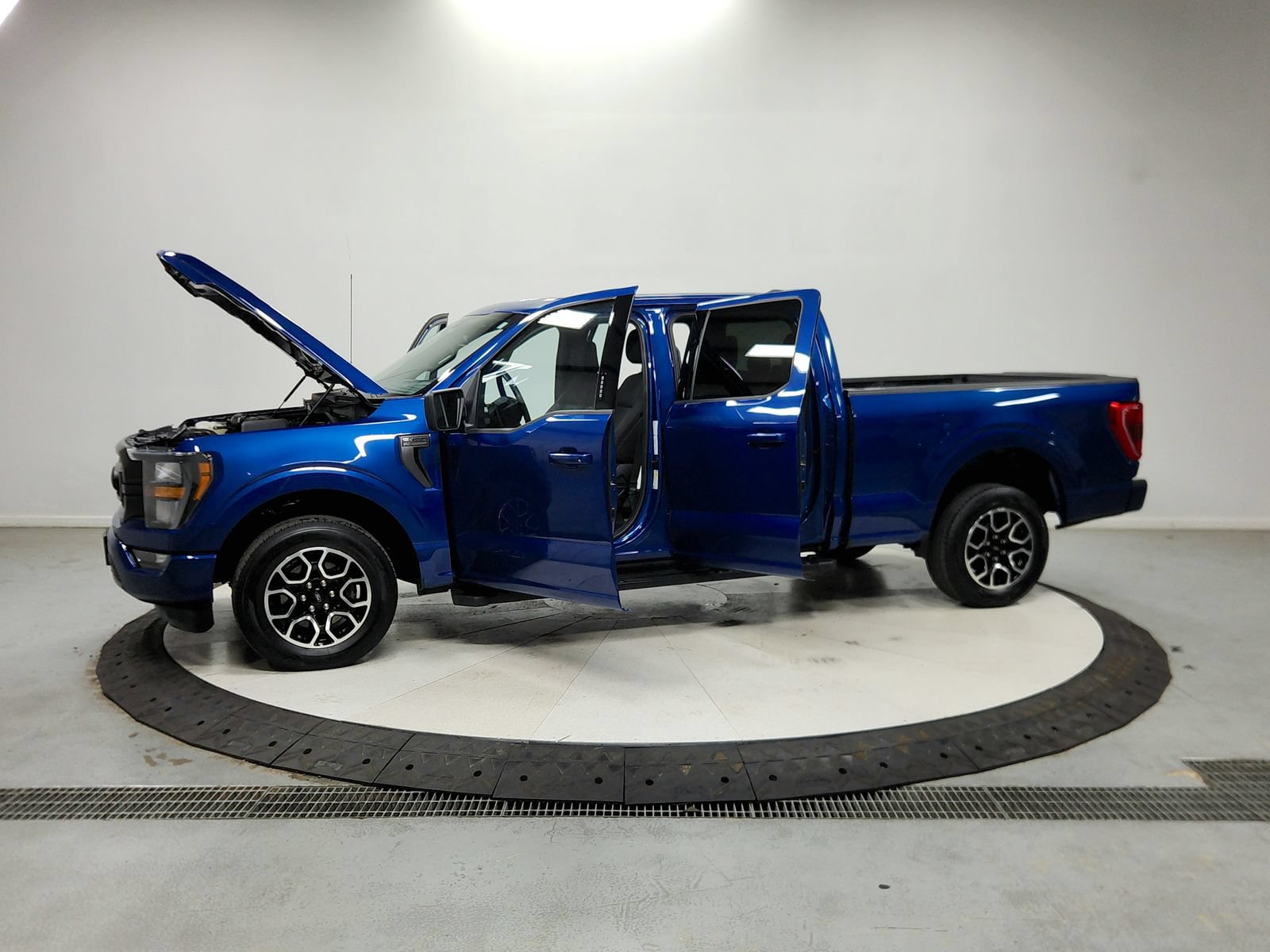 Used 2023 Ford F150 2WD SuperCrew image 13