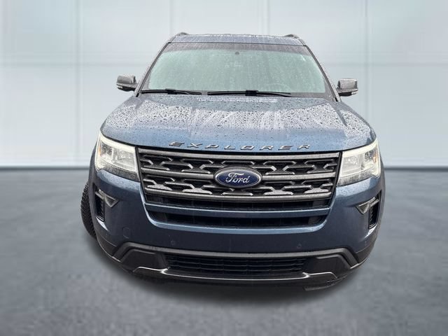 Used 2018 Ford Explorer XLT w/ Equipment Group 202A AWD/4WD image 6