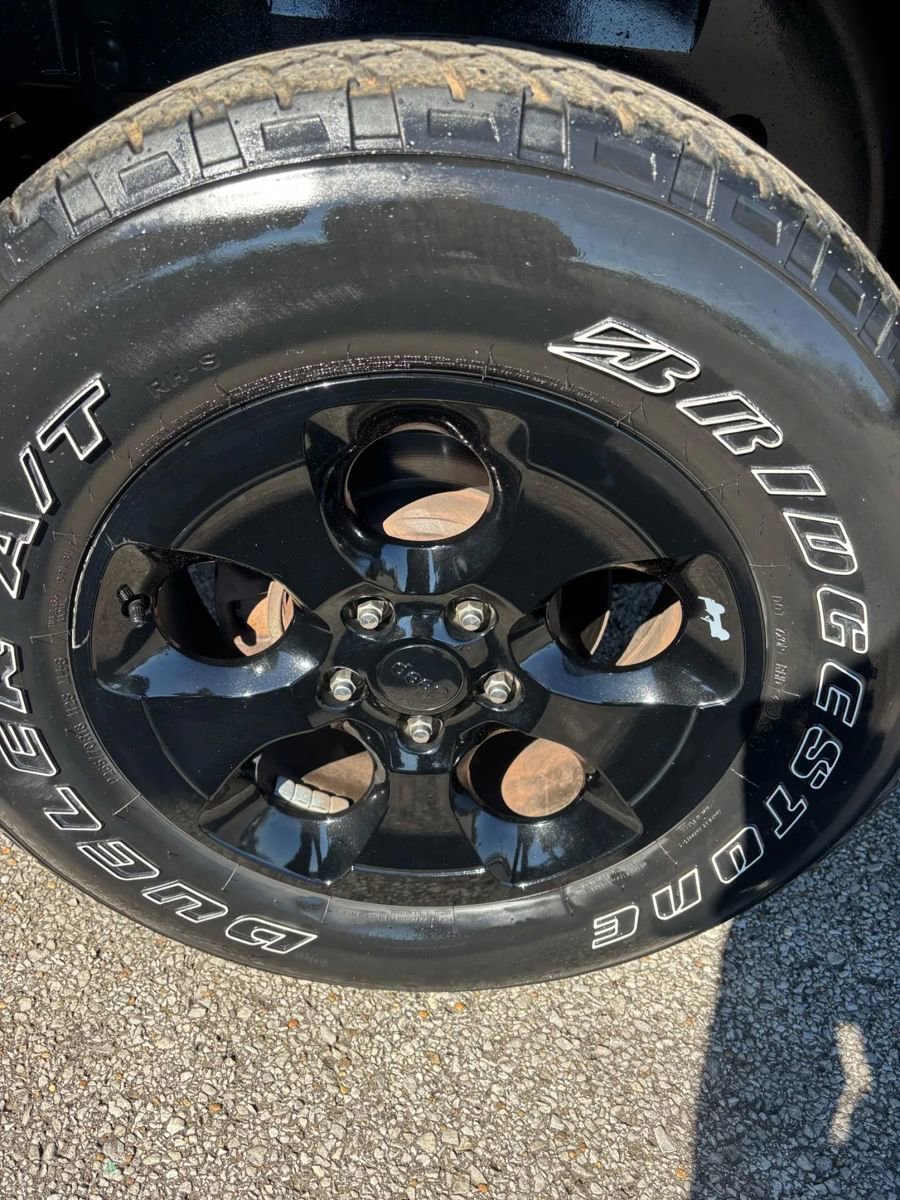 Used 2015 Jeep Wrangler Unlimited Sahara image 20