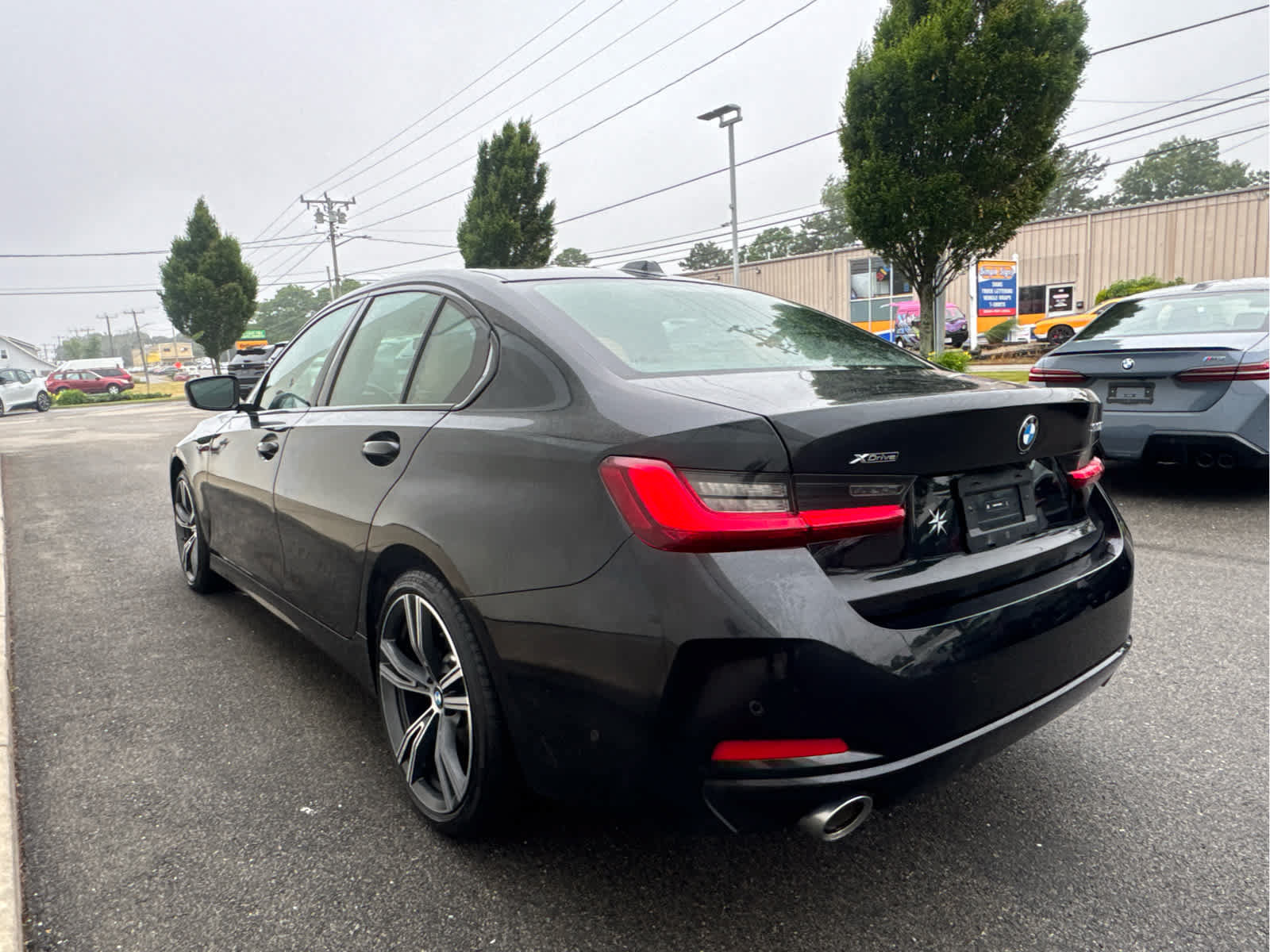 Certified 2023 BMW 330i xDrive Sedan w/ Premium Package AWD/4WD image 9