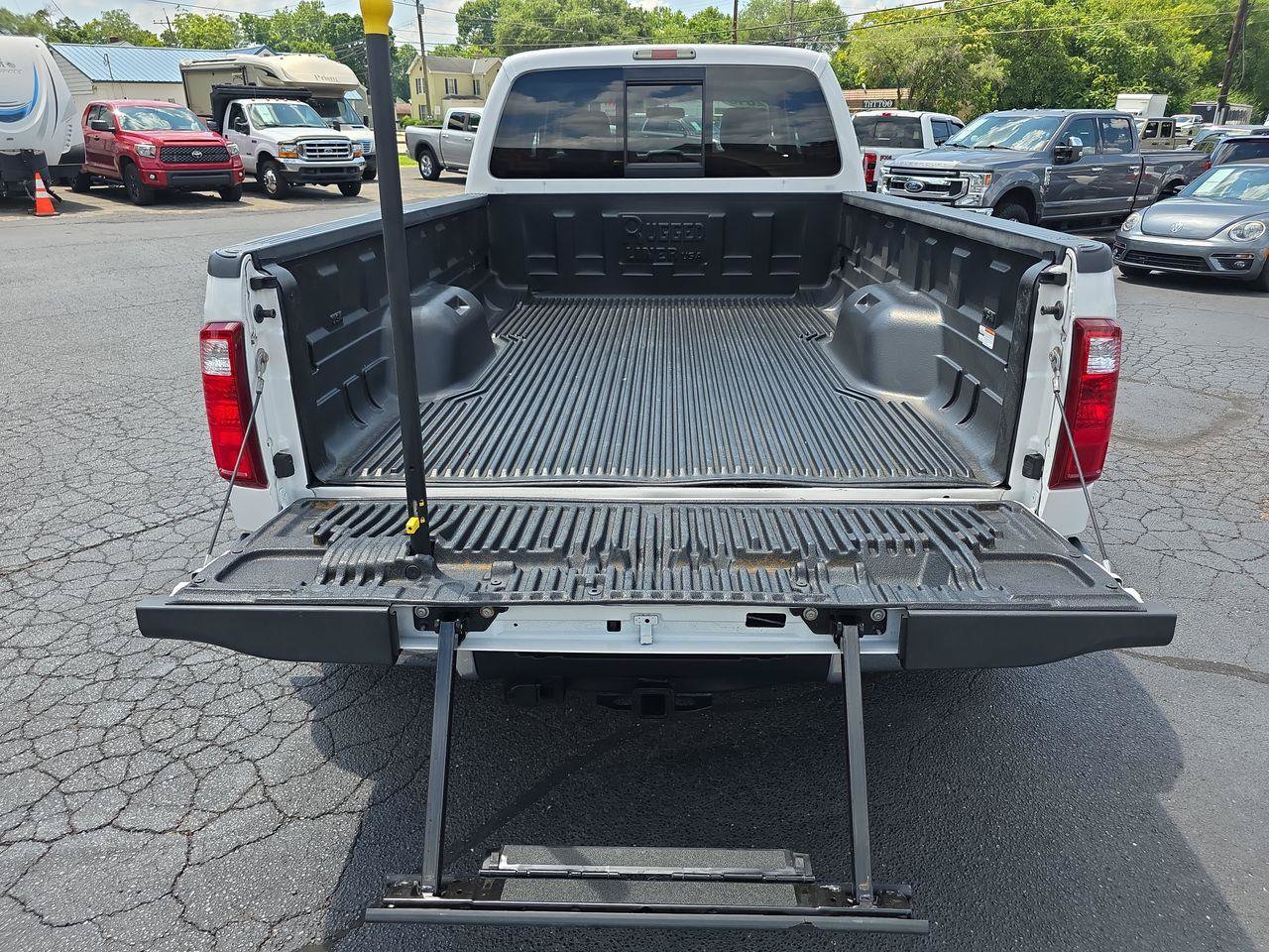 Used 2013 Ford F350 Lariat w/ Lariat Interior Pkg AWD/4WD image 15