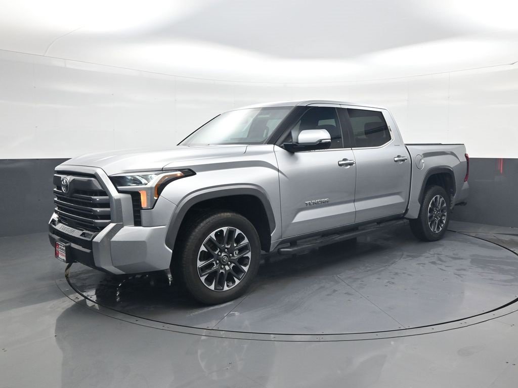 Used 2025 Toyota Tundra Limited image 3