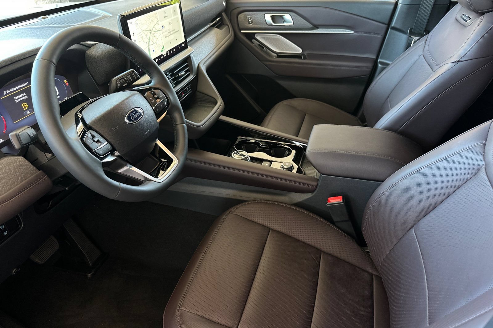 New 2026 Ford Explorer Platinum RWD image 9
