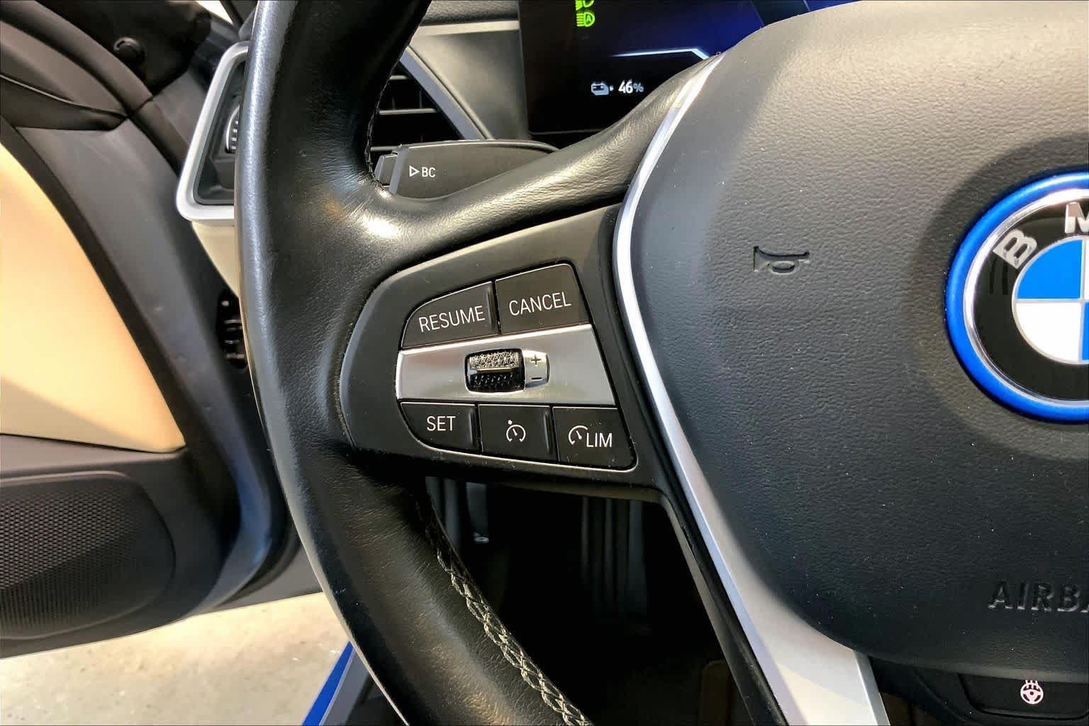 Used 2023 BMW i4 eDrive40 w/ Premium Package RWD image 23