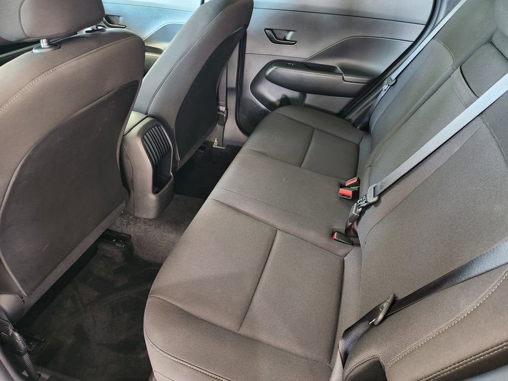 Certified 2025 Hyundai Kona SE image 29