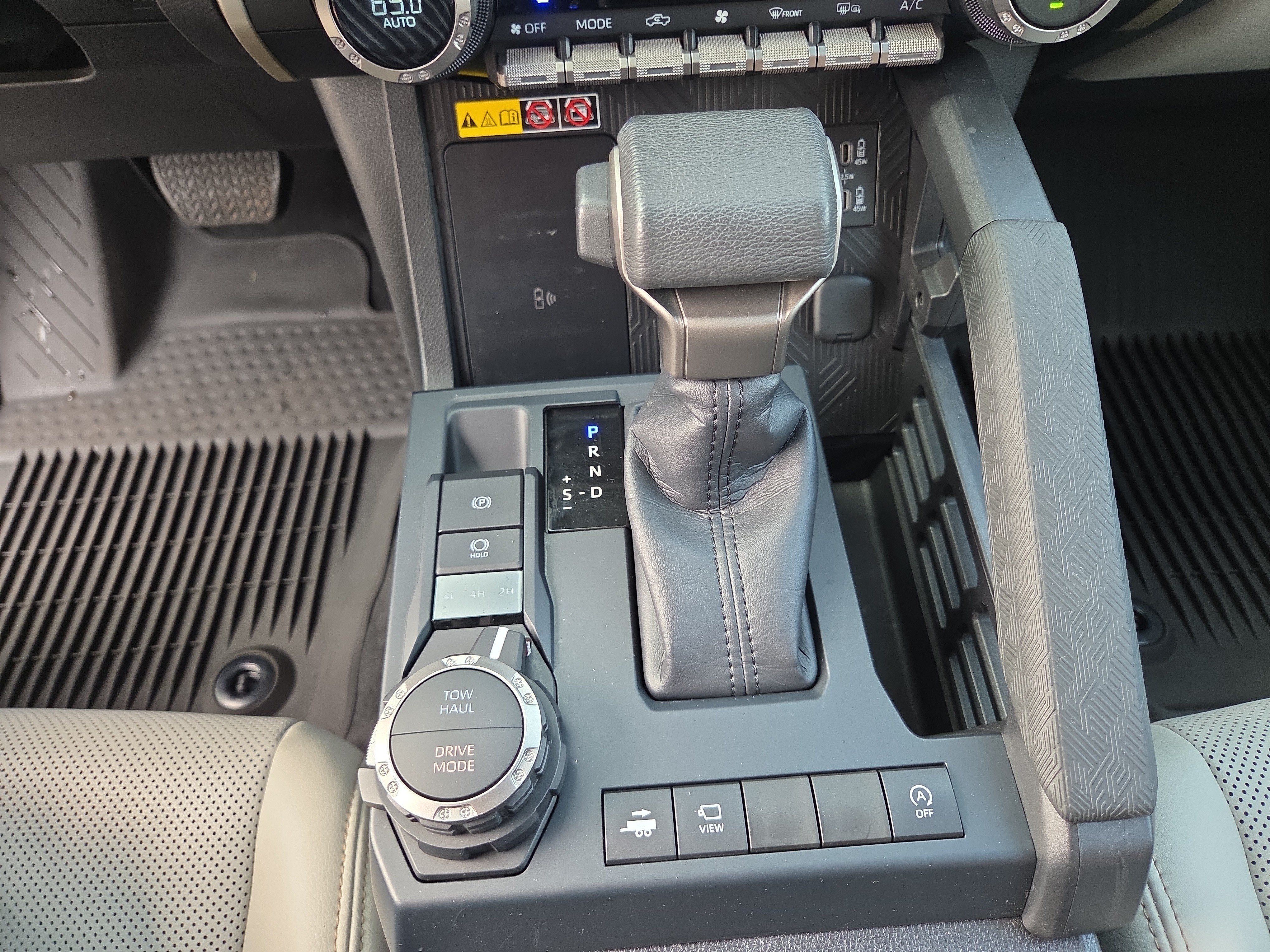 Certified 2025 Toyota Tacoma Limited AWD/4WD image 24