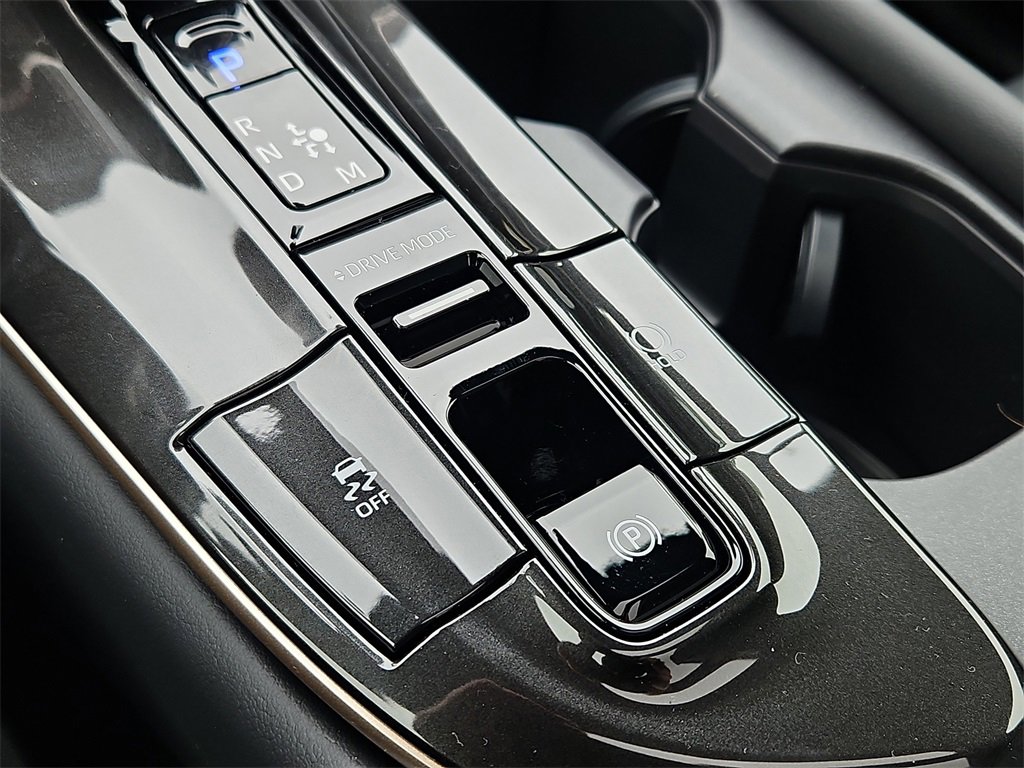 New 2026 Toyota Crown Platinum image 11