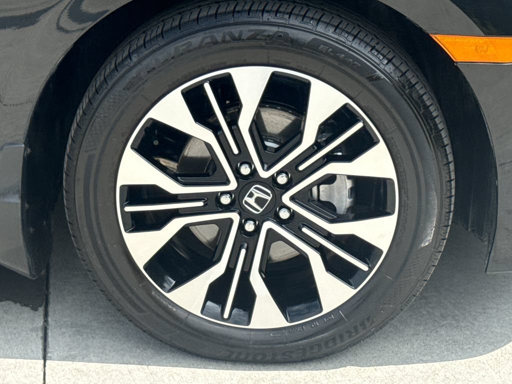 Used 2025 Honda Odyssey Elite image 11