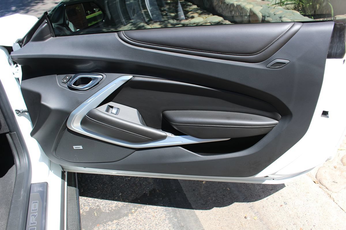 Used 2017 Chevrolet Camaro LT RWD image 16