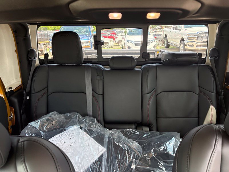 New 2026 Jeep Gladiator Rubicon w/ Steel Power Dome Hood Package AWD/4WD image 23