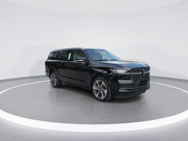 New 2027 Lincoln Navigator L Black Label AWD/4WD image 2