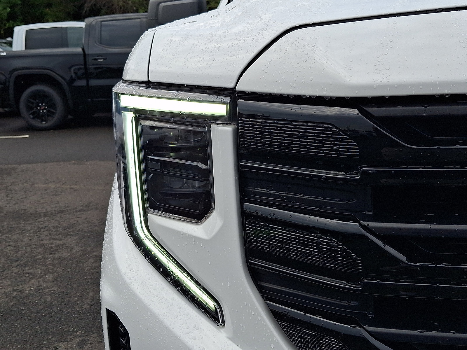 Certified 2024 GMC Sierra 1500 Elevation AWD/4WD image 9