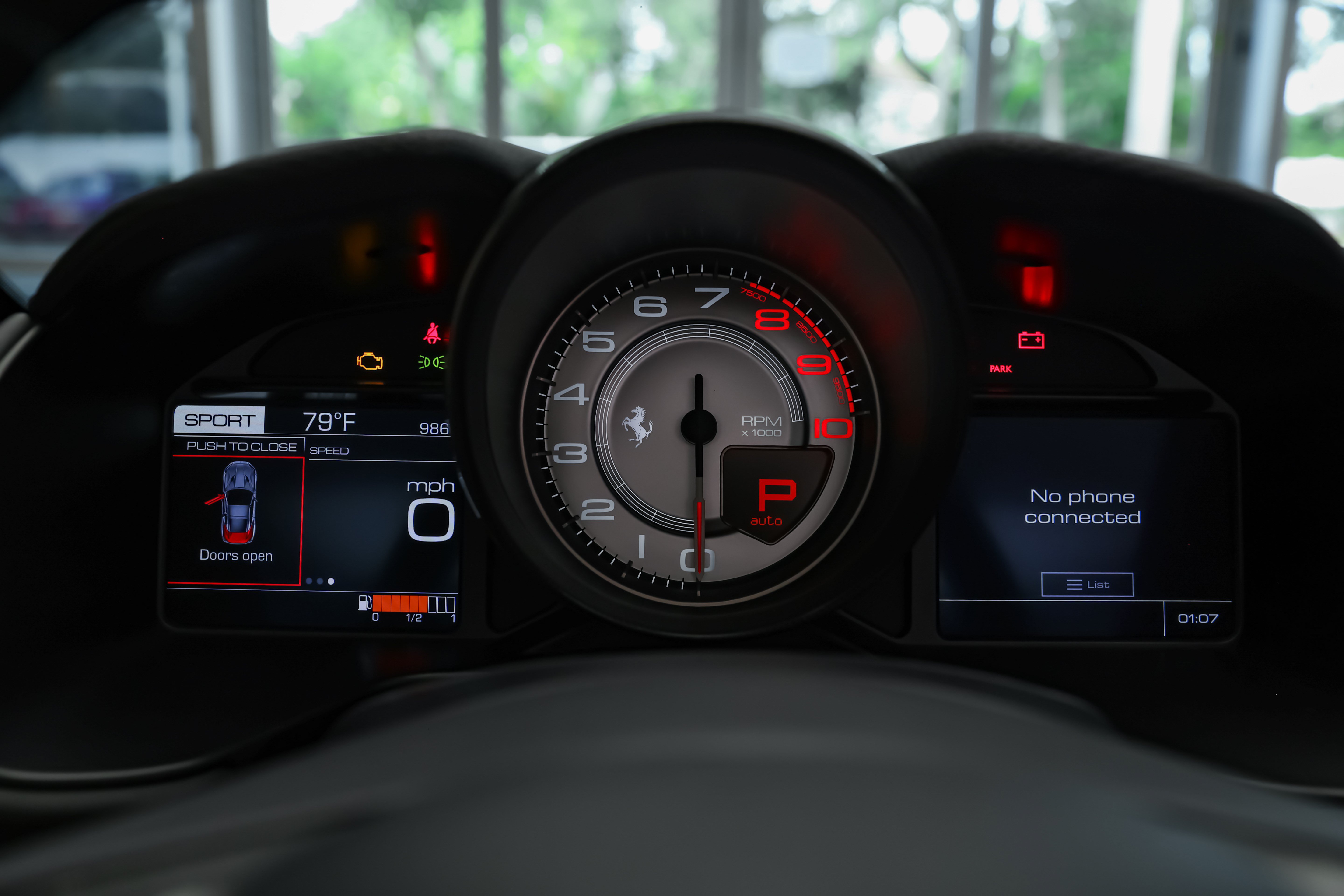 Used 2019 Ferrari Portofino RWD image 31