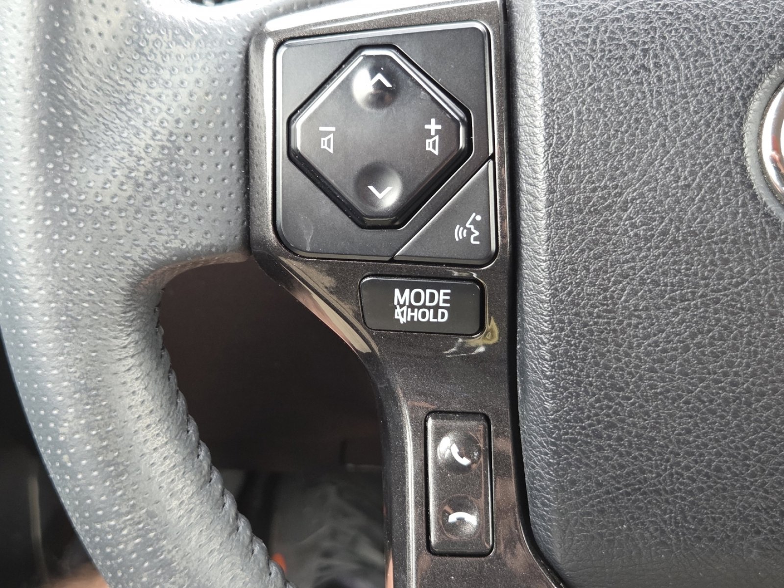 Used 2021 Toyota 4Runner TRD Off-Road AWD/4WD image 10