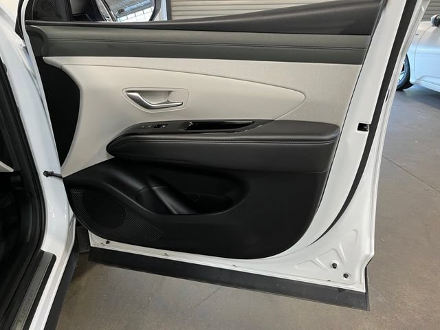 Used 2026 Hyundai Tucson Limited AWD/4WD image 12