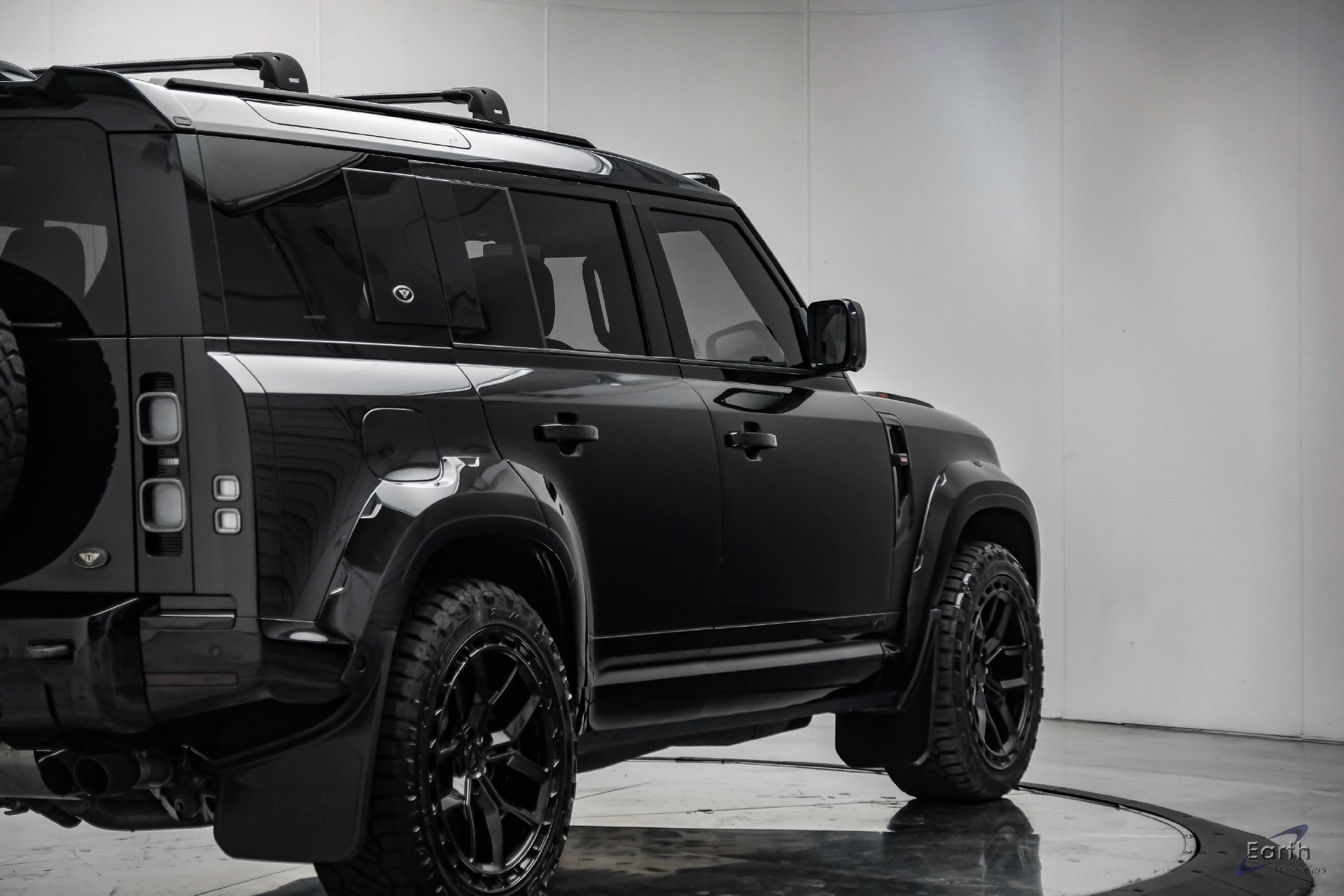 Used 2022 Land Rover Defender 110 V8 AWD/4WD image 19