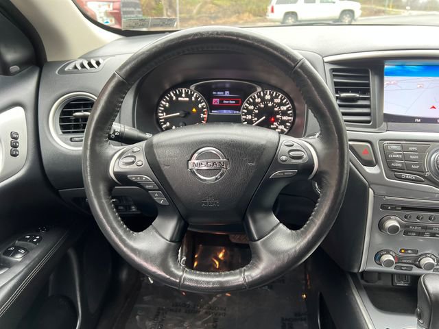 Used 2020 Nissan Pathfinder SL image 14