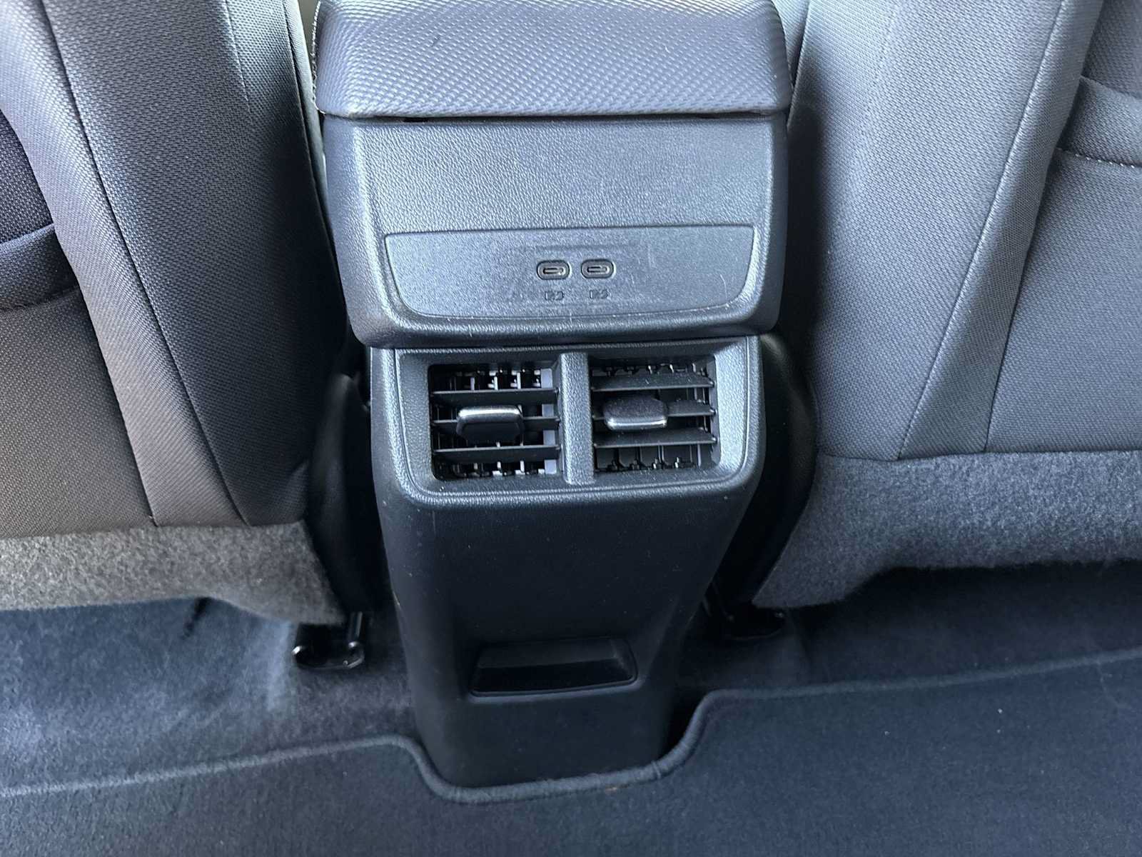 Used 2025 Chevrolet Equinox LT AWD/4WD image 21