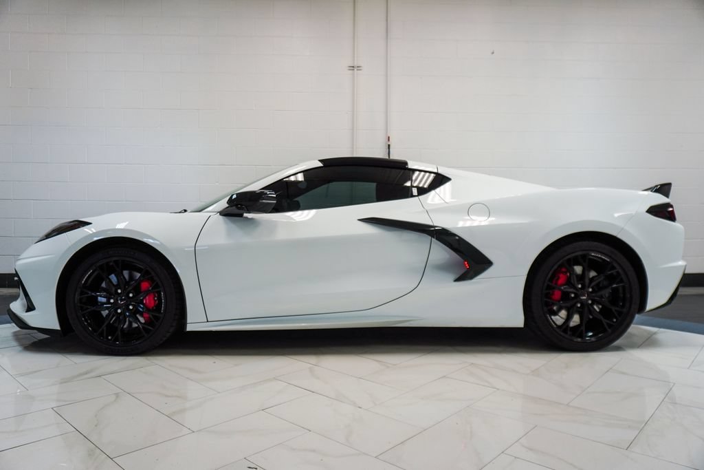 Used 2024 Chevrolet Corvette Stingray Preferred Cpe w/ Z51 Performance Package RWD image 23