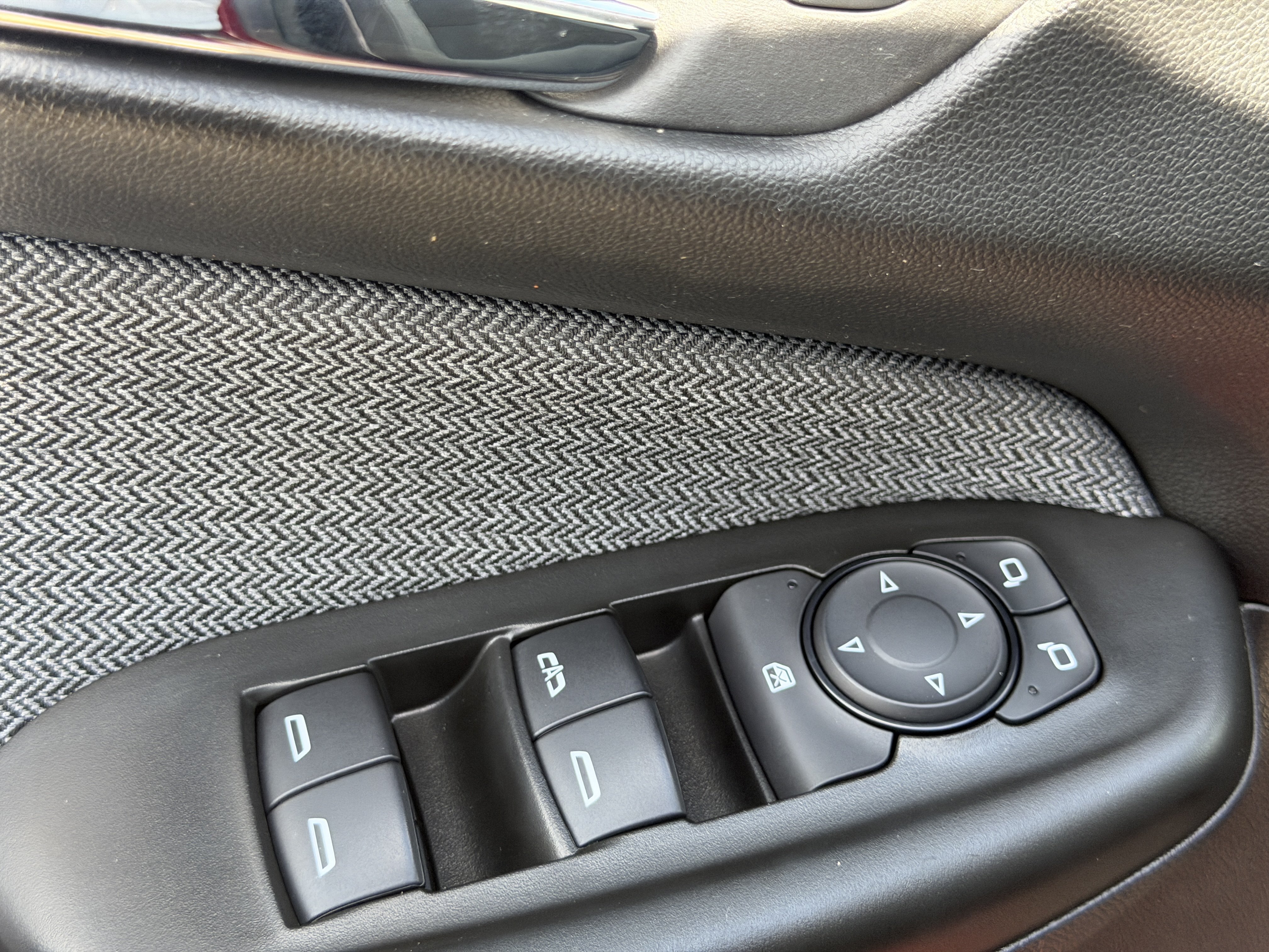 Used 2024 Chevrolet TrailBlazer LT w/ Convenience Package FWD image 15