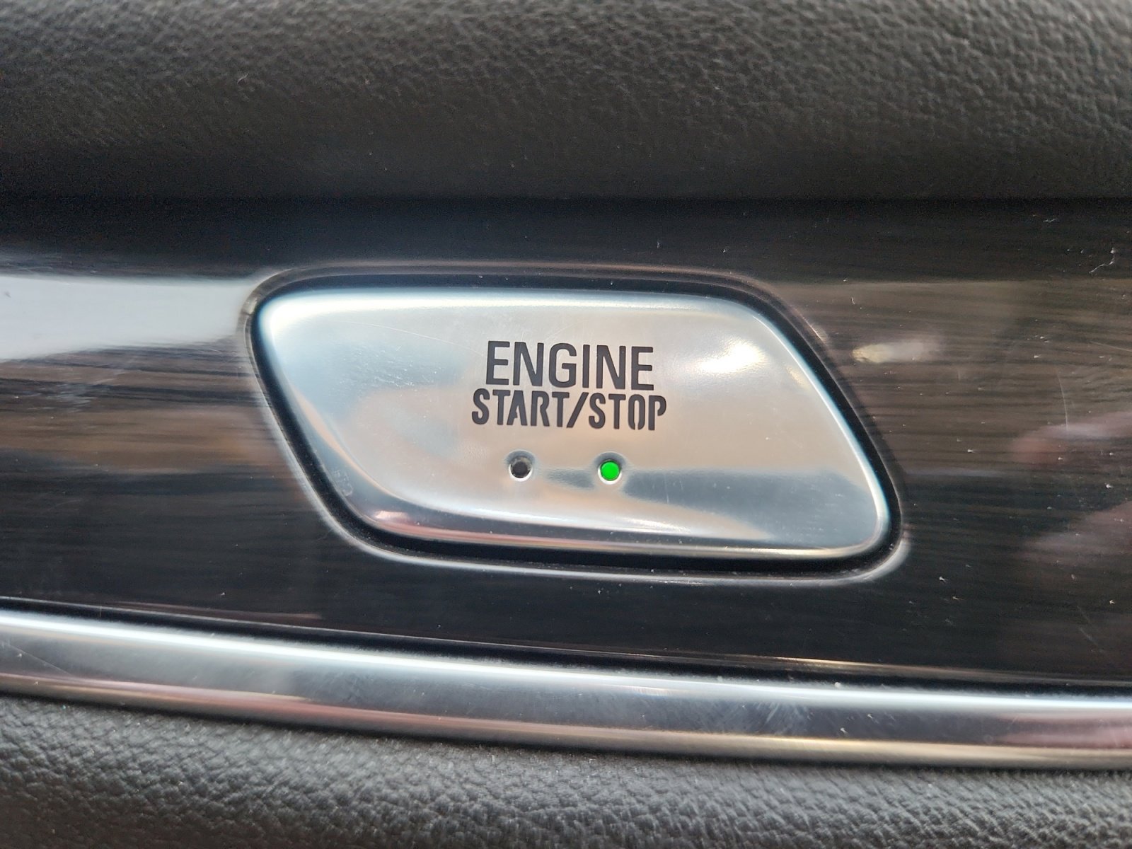 Used 2019 Buick Enclave Essence image 31