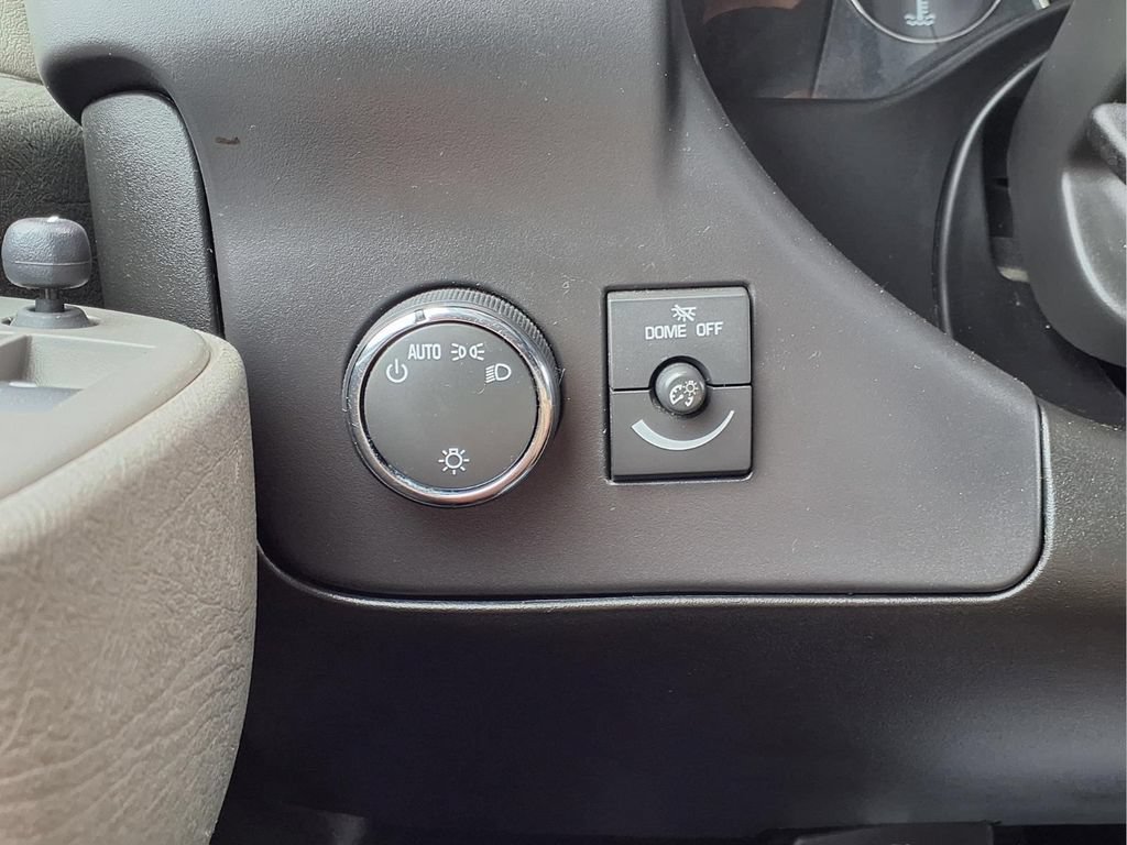 Used 2024 GMC Savana 2500 w/ Driver Convenience Package RWD image 15