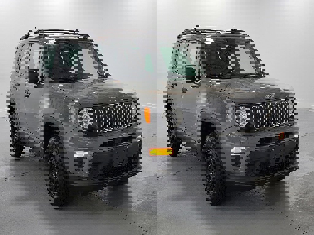 Used 2021 Jeep Renegade Sport image 2