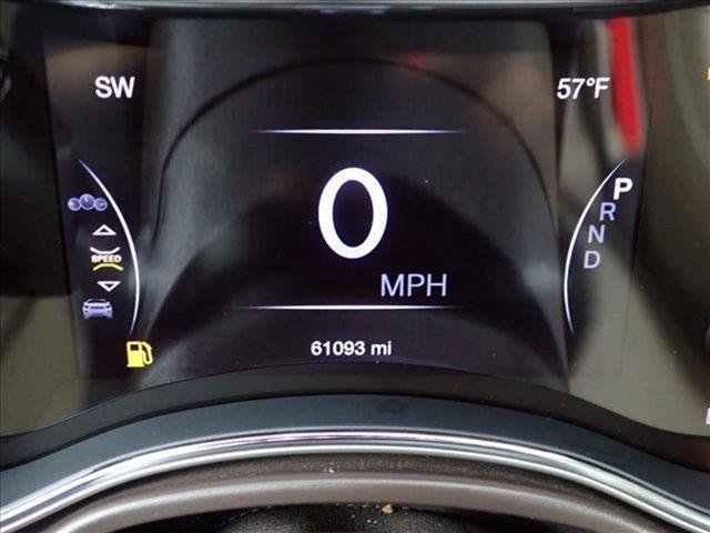 Used 2016 Jeep Grand Cherokee Overland w/ Advanced Technology Group AWD/4WD image 27