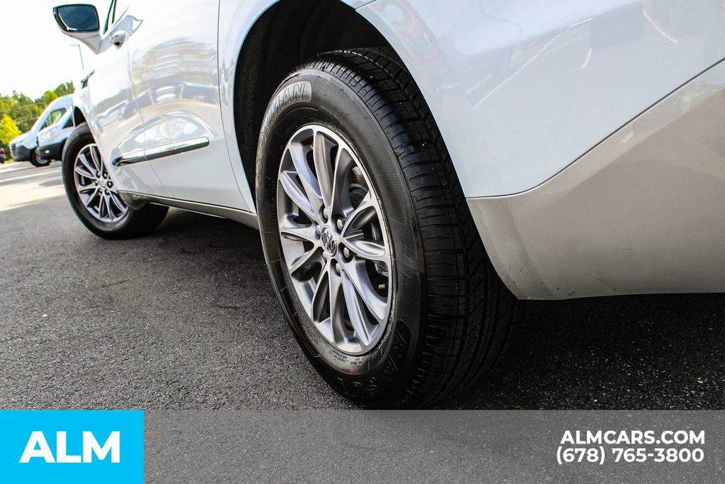 Used 2024 Buick Enclave Premium image 15