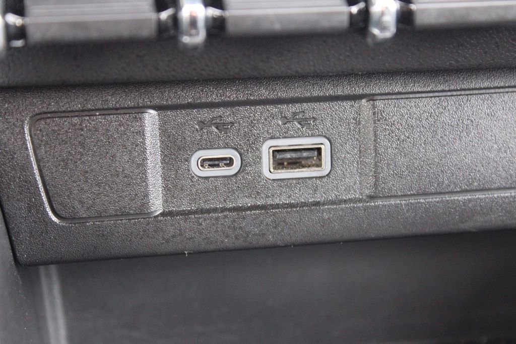 Used 2023 Chevrolet Colorado LT w/ LT Convenience Package II image 39