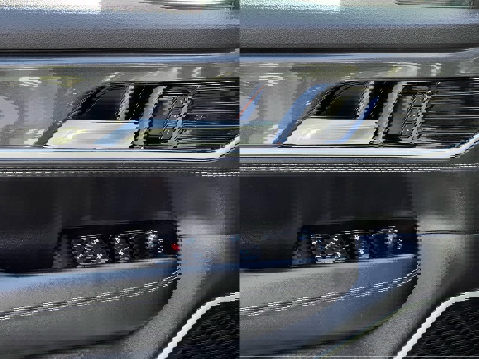 Used 2022 Jeep Wagoneer Series I image 32