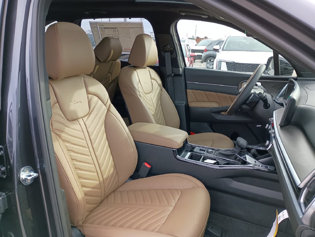 Certified 2026 Kia Sorento SX Prestige w/ Olive Brown Leather Package AWD/4WD image 32
