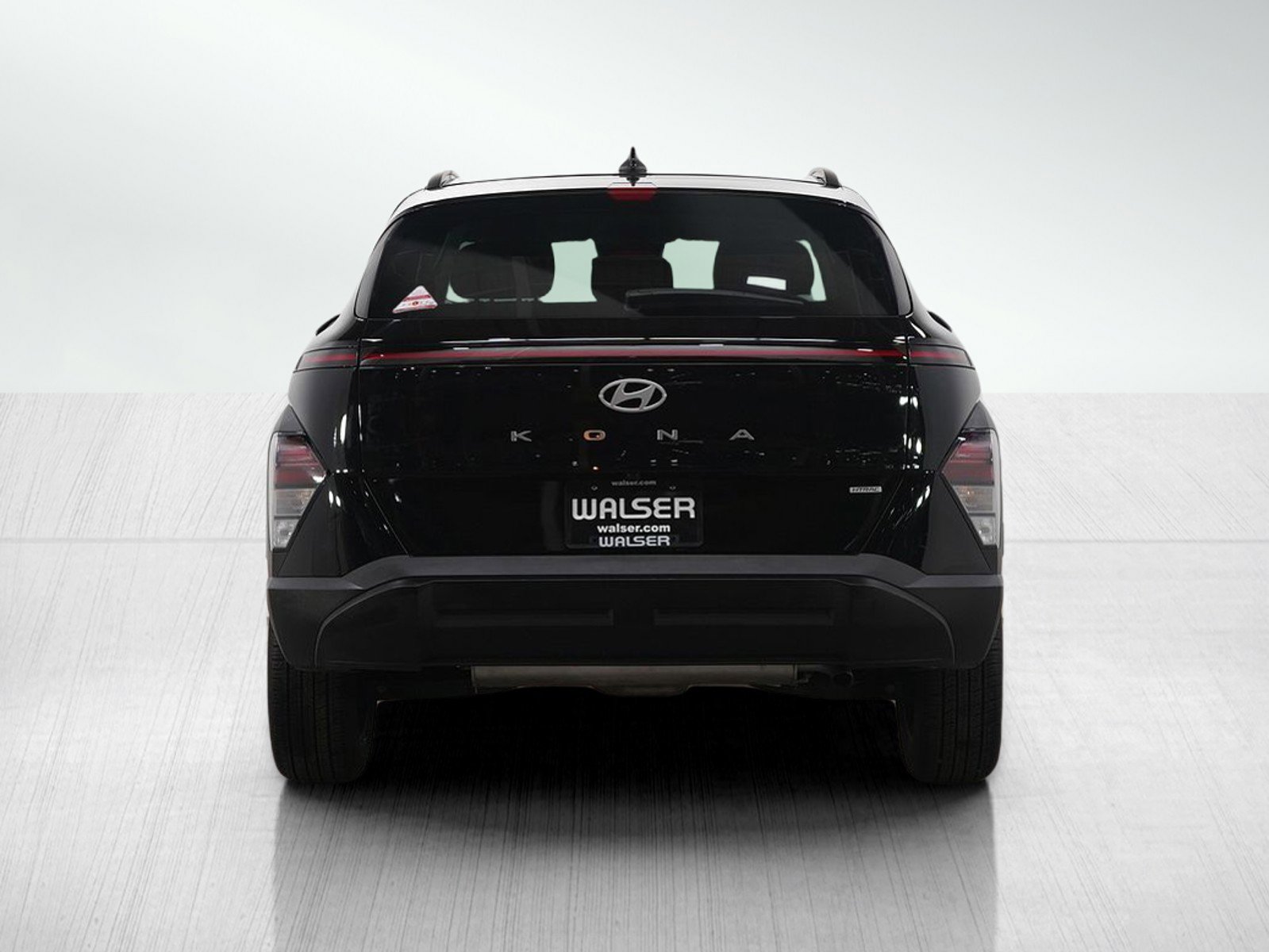 Used 2025 Hyundai Kona SEL image 4