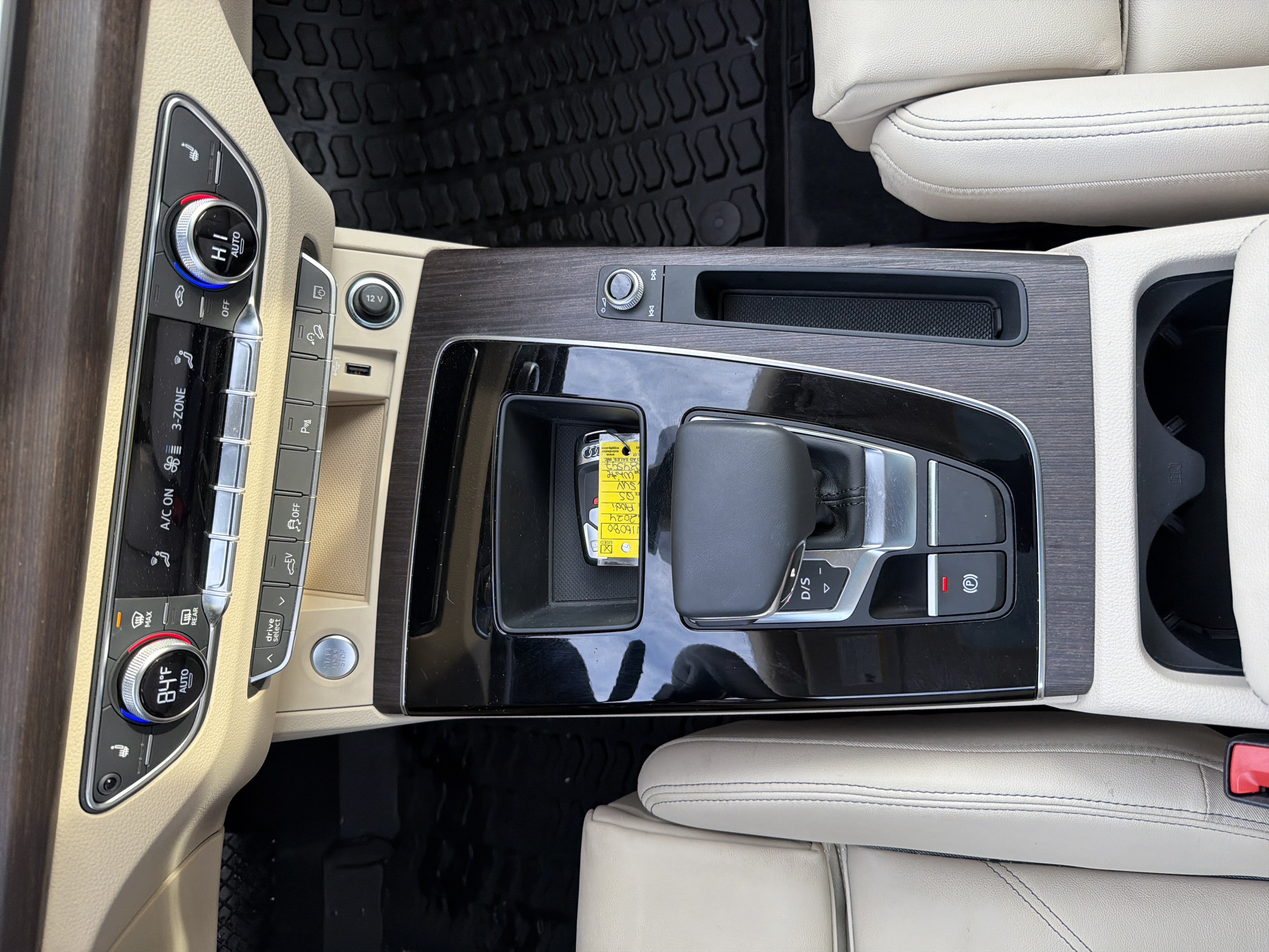 Certified 2024 Audi Q5 e Premium AWD/4WD image 9