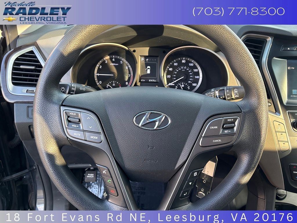 Used 2018 Hyundai Santa Fe SE AWD/4WD image 16