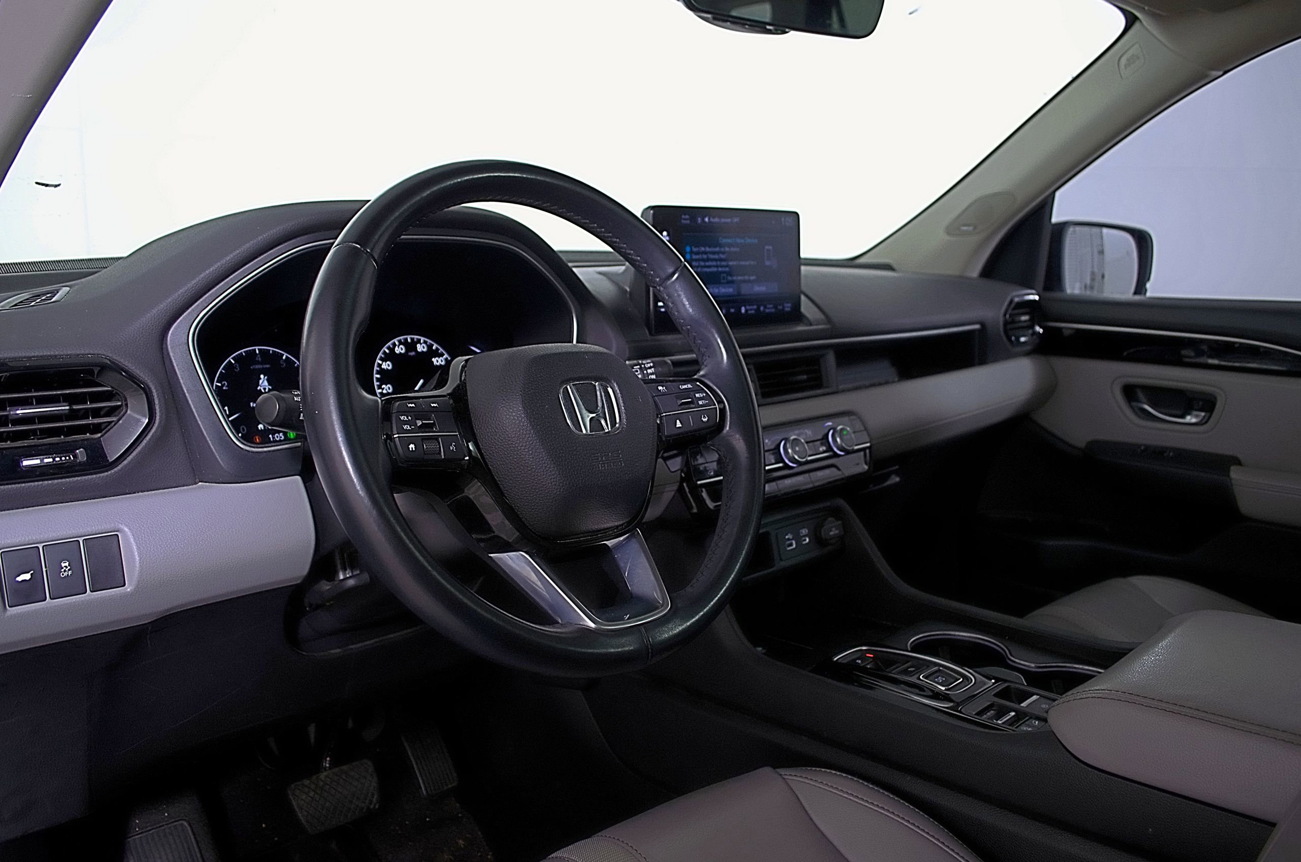 Used 2023 Honda Pilot Touring image 22