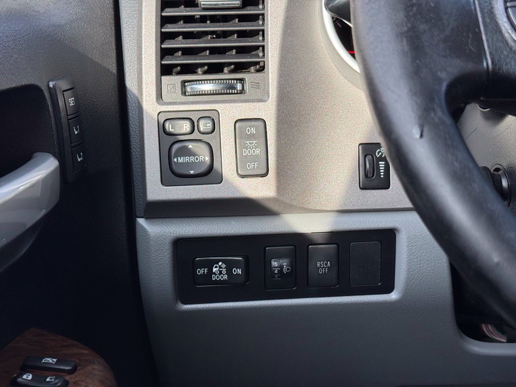 Used 2013 Toyota Tundra Platinum AWD/4WD image 33