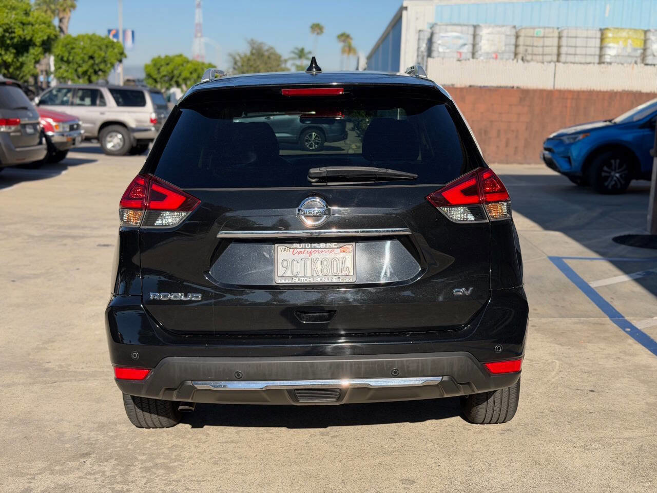 Used 2019 Nissan Rogue SV FWD image 9