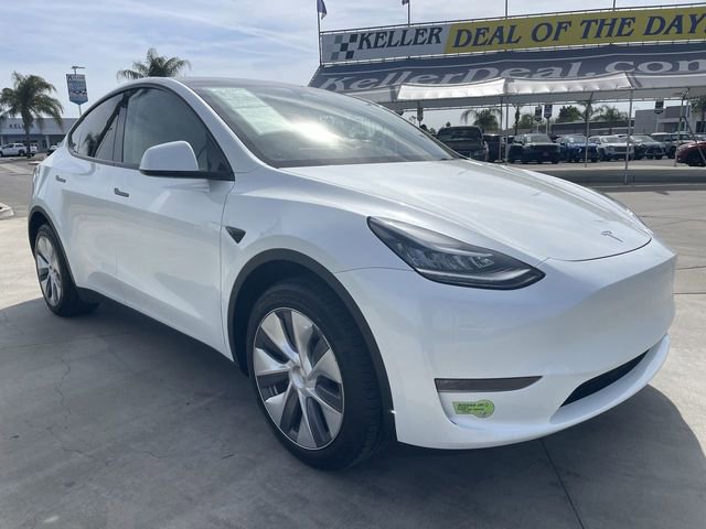 Used 2023 Tesla Model Y Long Range image 2
